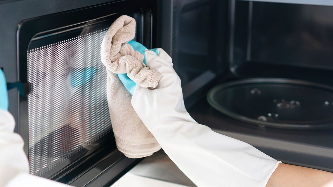 How to clean your oven